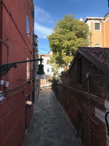 Sweet Lagoon Apartment Venesia Bagian luar foto